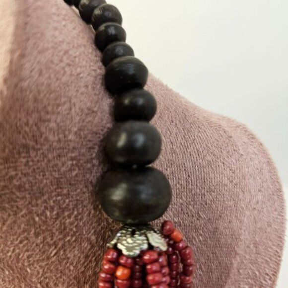 Necklace Multi Strands Costume Jewelry Seeded Red Wood Beads - Picture 4 of 7